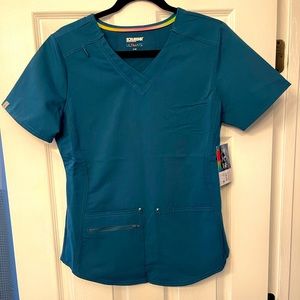 Caribbean Blue NWT Scrubstar small scrub top